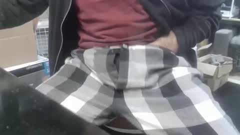 Snapshot of danl20012001 chatting on 12/19/25, 03:46 danl20012001 online show from 12/19/25, 03:46