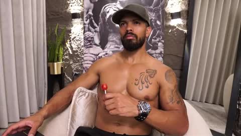 Dann saenz online show from 03/25/26, 01:06