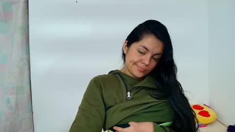 danna online show from 11/11/25, 02:50