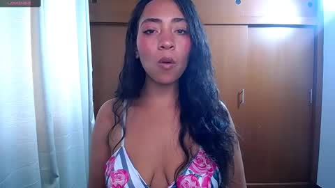 Danna  Ross online show from 01/17/25, 06:44