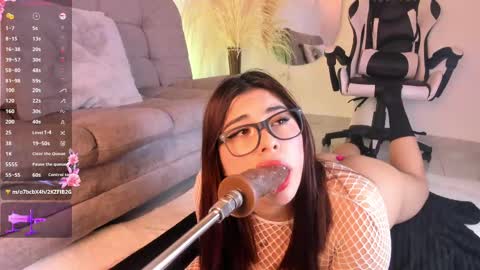 Snapshot of danna_adams1 chatting on 02/28/25, 03:37 danna_adams1 online show from 02/28/25, 03:37