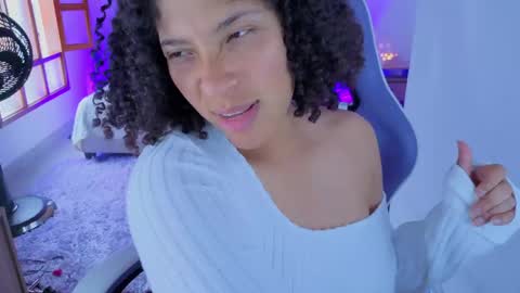 Snapshot of danna_berry chatting on 04/15/26, 07:58 DannaBerry online show from 04/15/26, 07:58