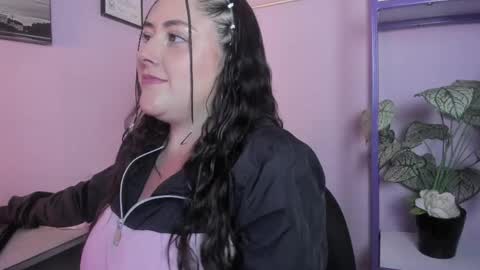 Snapshot of danna_pink__ chatting on 05/20/26, 11:05 DANNA PINK online show from 05/20/26, 11:05