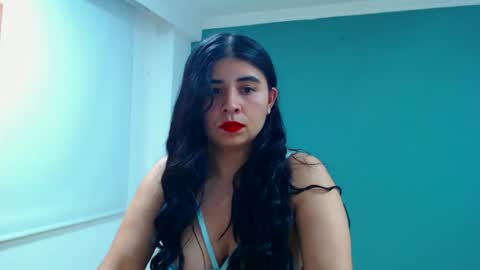 Snapshot of danna_rouses_ chatting on 02/19/26, 11:12 dannarouses online show from 02/19/26, 11:12