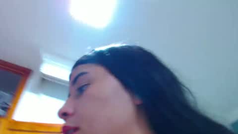 Snapshot of danna_rouses_ chatting on 04/22/26, 02:47 dannarouses online show from 04/22/26, 02:47