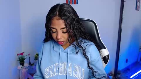 Danna online show from 02/12/25, 08:06