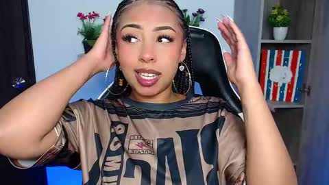 Snapshot of danna_schmidt23 chatting on 03/16/26, 08:29 Danna online show from 03/16/26, 08:29