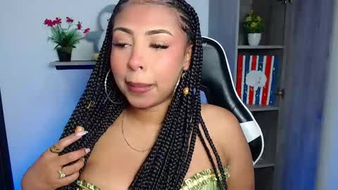 Snapshot of danna_schmidt23 chatting on 03/21/26, 10:20 Danna online show from 03/21/26, 10:20