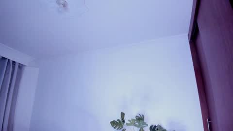 Paulina online show from 12/30/24, 02:42