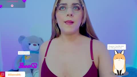 Snapshot of dannacouper_ chatting on 05/20/26, 10:54 Danna online show from 05/20/26, 10:54