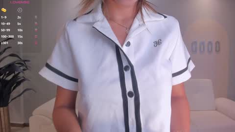 Danna Cruz  online show from 01/22/25, 12:59