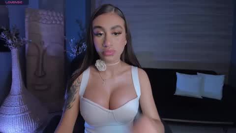 Danna Cruz  online show from 09/10/25, 07:03