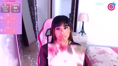 Snapshot of dannadoll69 chatting on 01/10/25, 11:54 Dannamunoz130 online show from 01/10/25, 11:54