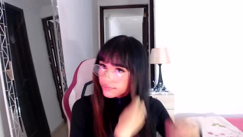 Snapshot of dannadoll69 chatting on 01/17/25, 11:59 Dannamunoz130 online show from 01/17/25, 11:59