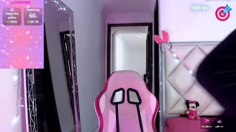 Snapshot of dannadoll69 chatting on 01/25/25, 11:55 Dannamunoz130 online show from 01/25/25, 11:55