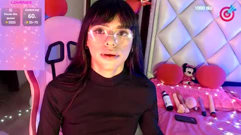 Snapshot of dannadoll69 chatting on 02/26/25, 11:52 Dannamunoz130 online show from 02/26/25, 11:52