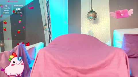 Snapshot of dannadoll69 chatting on 11/21/25, 11:31 Dannamunoz130 online show from 11/21/25, 11:31