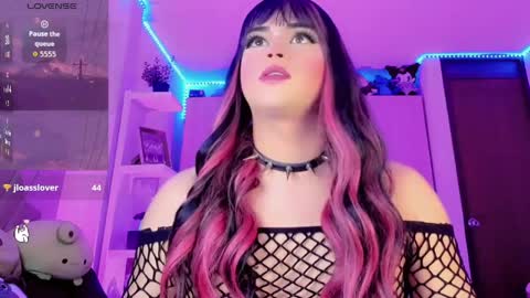 Snapshot of dannadolls chatting on 04/01/26, 05:32 dannadolls online show from 04/01/26, 05:32