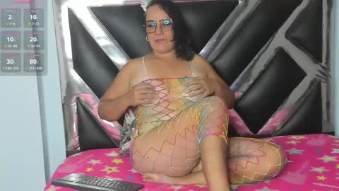 Danna online show from 02/13/25, 01:50