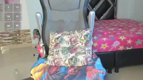 Danna online show from 02/20/25, 07:45