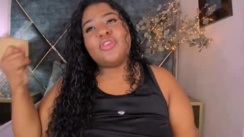 Snapshot of dannafalco25 chatting on 12/18/24, 04:06 Valery Danna online show from 12/18/24, 04:06