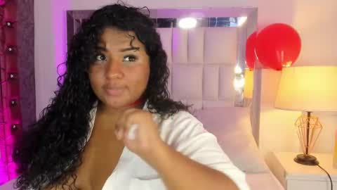 Snapshot of dannafalco25 chatting on 02/19/25, 08:10 Valery Danna online show from 02/19/25, 08:10