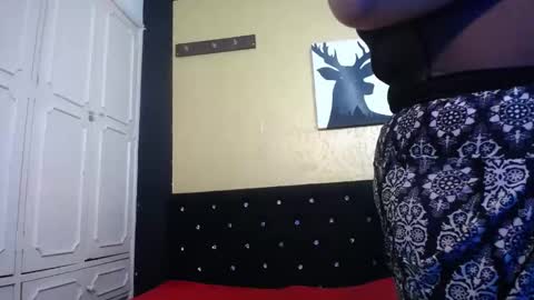 Snapshot of dannagarza chatting on 12/28/24, 04:08 Danna Garza online show from 12/28/24, 04:08