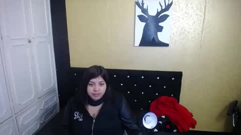 Snapshot of dannagarza chatting on 12/31/24, 03:34 Danna Garza online show from 12/31/24, 03:34