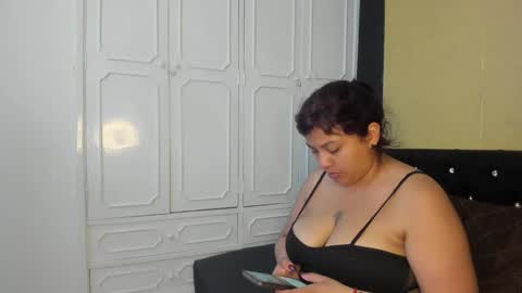 Snapshot of dannagarza chatting on 02/16/25, 04:31 Danna Garza online show from 02/16/25, 04:31