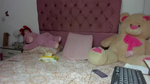 Danna Sofia jeins online show from 03/02/26, 01:18