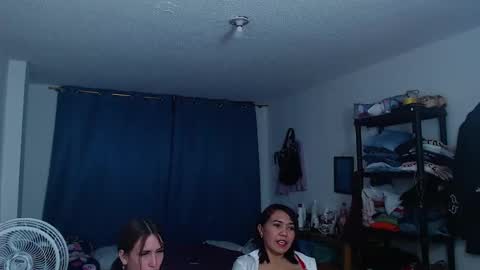 dannamomcerrat online show from 02/08/25, 03:41