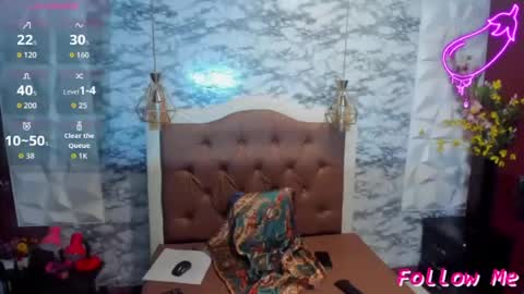 Snapshot of dannapetitee chatting on 06/25/26, 05:12 Danna online show from 06/25/26, 05:12
