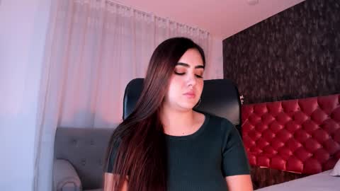 Danna online show from 11/21/25, 03:22