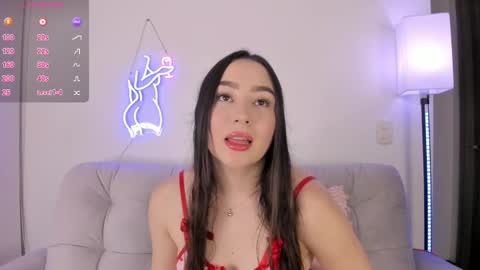 Snapshot of dannate1 chatting on 12/07/24, 11:12 danna online show from 12/07/24, 11:12