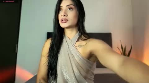 Snapshot of dannawells chatting on 11/17/25, 07:30 Danna Wells online show from 11/17/25, 07:30