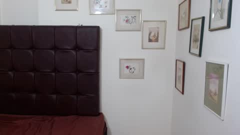 Snapshot of dannazuluaga chatting on 02/27/25, 03:05 Danna online show from 02/27/25, 03:05