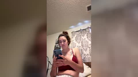 Snapshot of danni26_ chatting on 06/07/26, 06:22 danni26_ online show from 06/07/26, 06:22