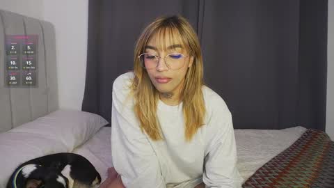 Snapshot of dannielle_ chatting on 01/04/25, 08:59    online show from 01/04/25, 08:59