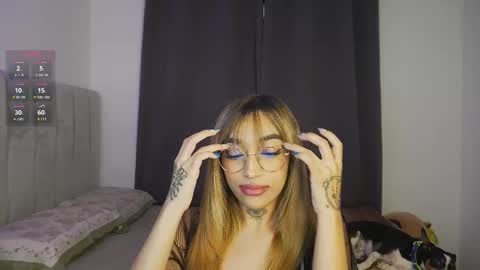 Snapshot of dannielle_ chatting on 03/03/25, 09:37    online show from 03/03/25, 09:37