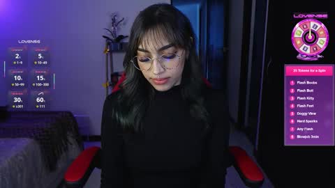 Snapshot of dannielle_ chatting on 10/09/25, 08:18    online show from 10/09/25, 08:18