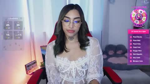 Snapshot of dannielle_ chatting on 11/02/25, 07:27    online show from 11/02/25, 07:27