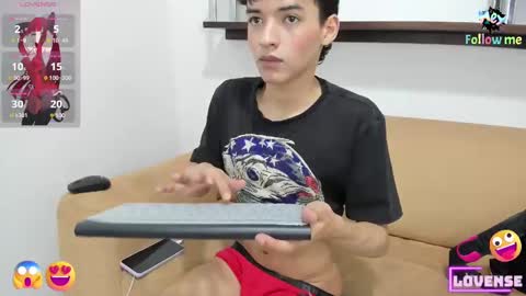 Snapshot of danniels_sweet chatting on 12/19/24, 01:51 danniels_sweet online show from 12/19/24, 01:51