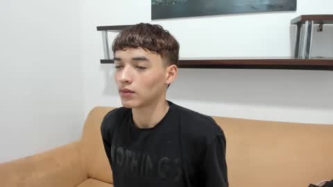 Snapshot of danniels_sweet chatting on 12/30/24, 12:42 danniels_sweet online show from 12/30/24, 12:42