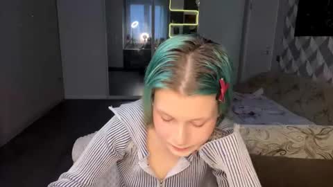 Luna Airi online show from 03/03/26, 01:50