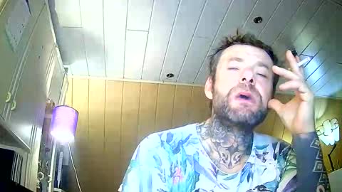 Snapshot of dannotdon chatting on 03/20/26, 06:13 DannotDon online show from 03/20/26, 06:13