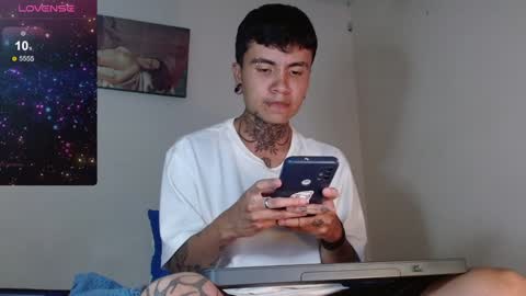 Snapshot of dannteftm chatting on 01/05/25, 07:49 DANNTE online show from 01/05/25, 07:49