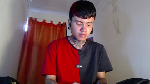 Snapshot of dannteftm chatting on 01/21/25, 08:21 DANNTE online show from 01/21/25, 08:21