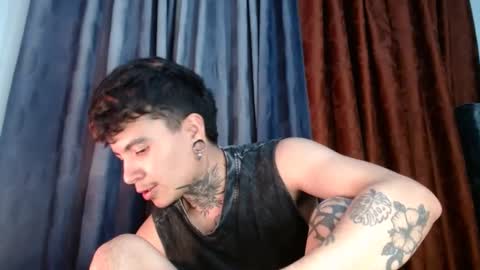 Snapshot of dannteftm chatting on 09/27/25, 03:44 DANNTE online show from 09/27/25, 03:44