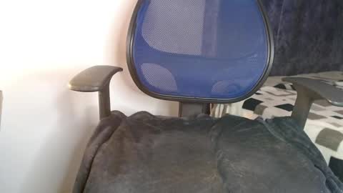 Snapshot of dannteftm chatting on 10/20/25, 09:15 DANNTE online show from 10/20/25, 09:15