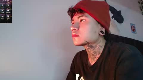 Snapshot of dannteftm chatting on 11/04/25, 02:10 DANNTE online show from 11/04/25, 02:10